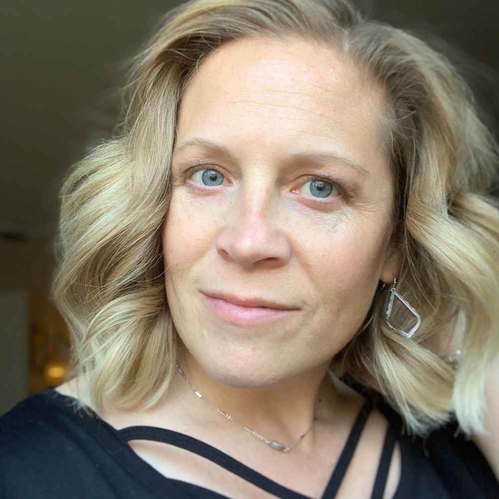 Meet your Posher, Lisa